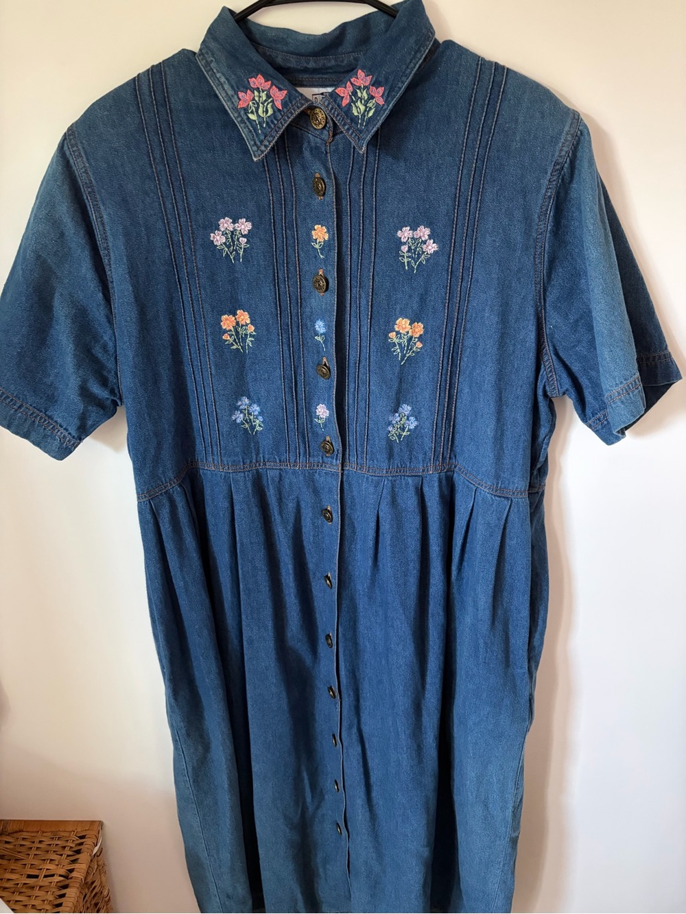 Vintage 90s Denim Button-Front Midi Dress with Floral Embroidery - Picture 3 of 9